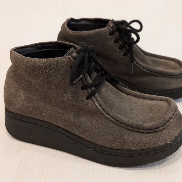 Vintage 90s Y2K CANDIES Wallabee gray suede chunky platform chukka booties - Picture 10 of 10